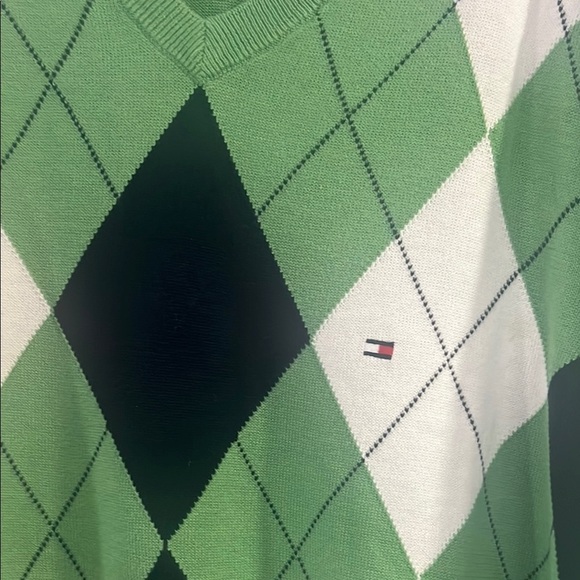 Tommy Hilfiger V-Neck Green and White Sweater - Picture 2 of 5